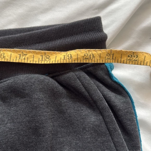 Critical Role Men’s Gray Jogger, Leisure, Active Wear Sweatpants - Picture 9 of 12